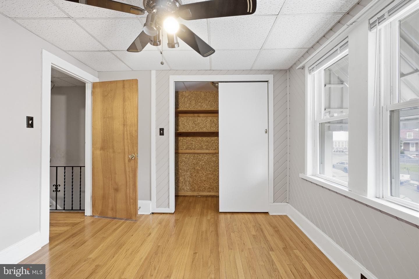 851 Delta Avenue photo 9