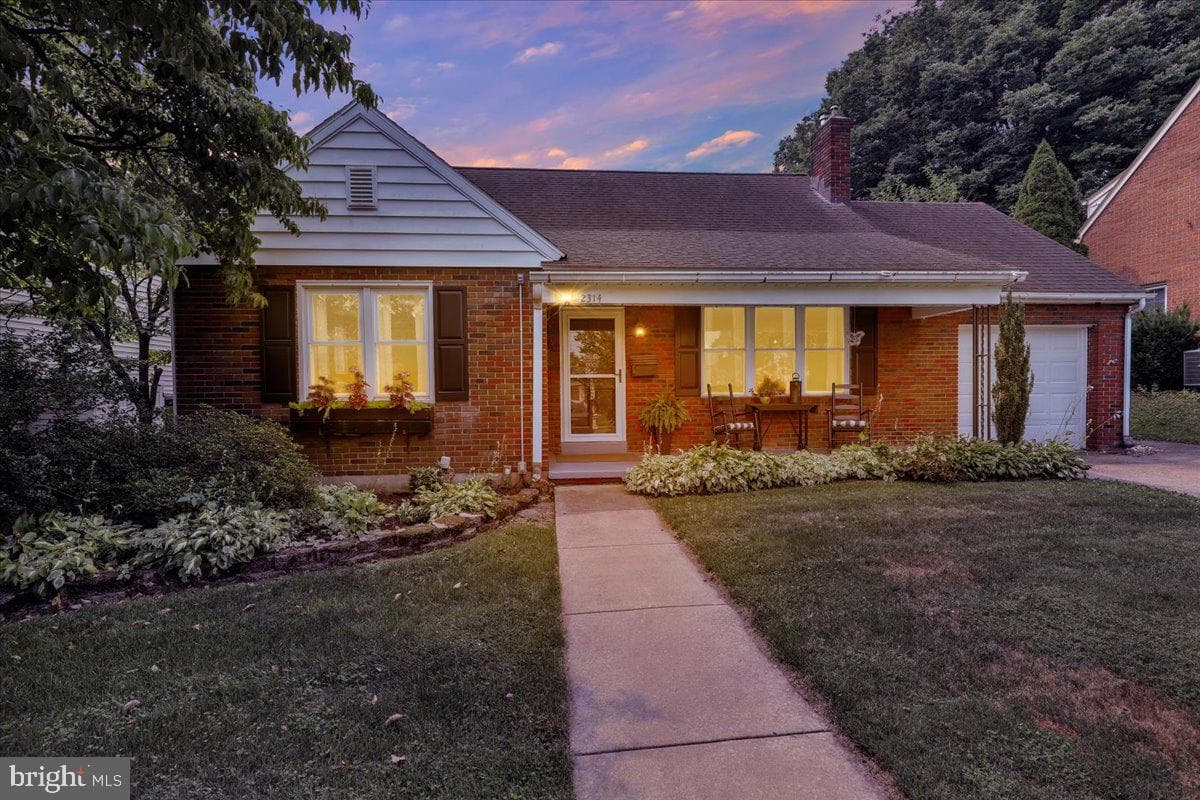2314 Reading Boulevard photo 36