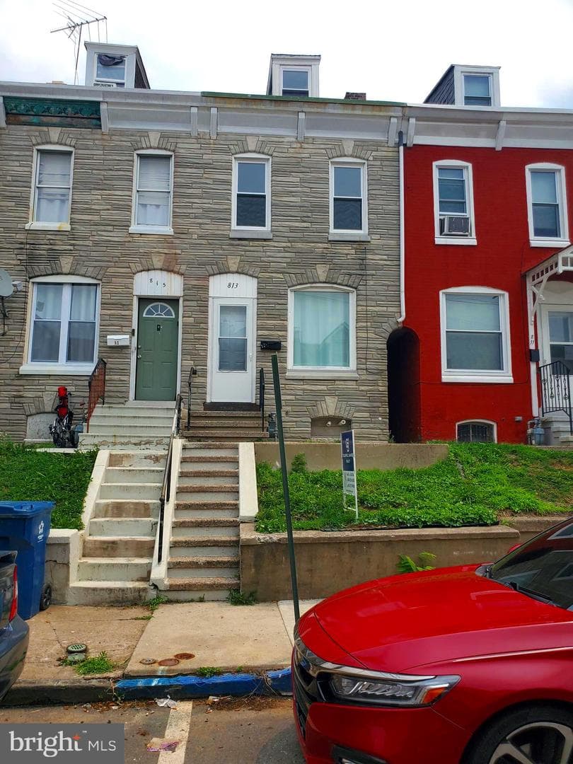 813 Locust Street photo 3
