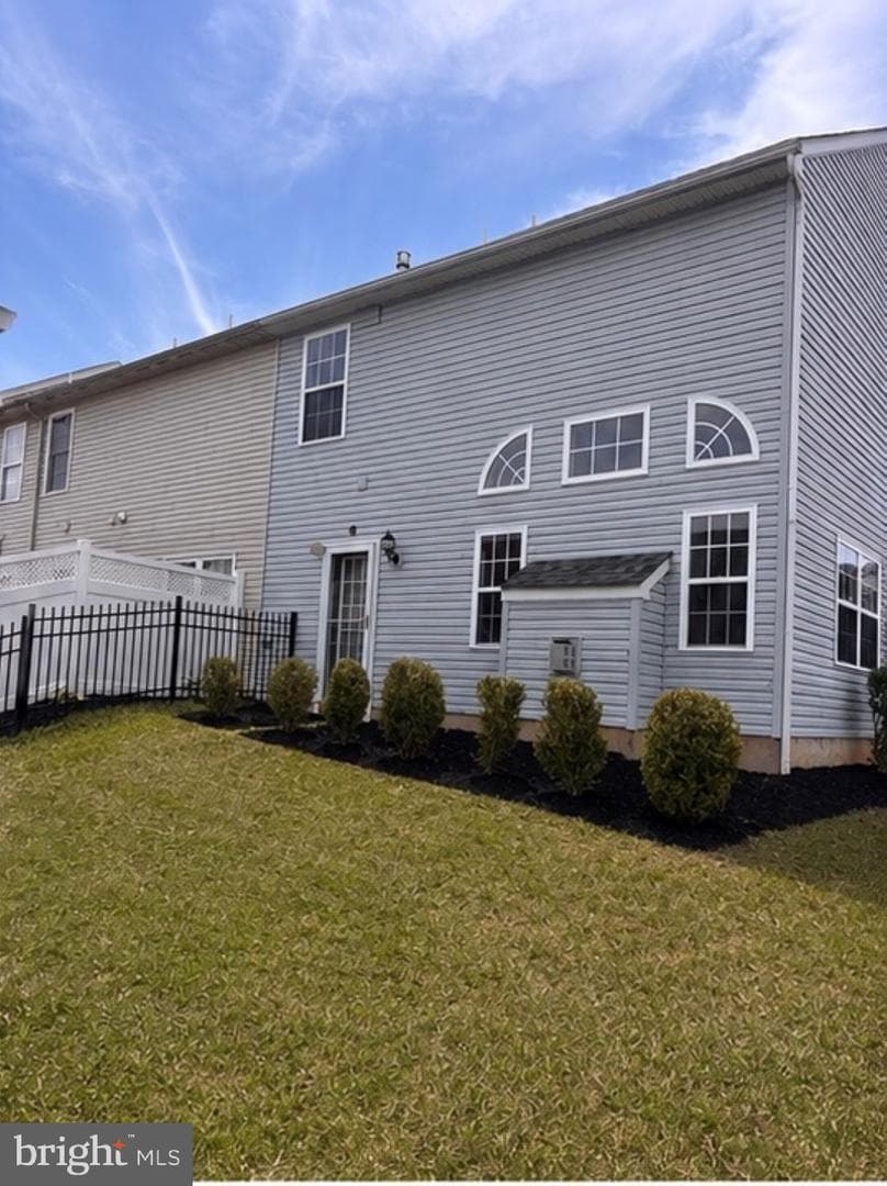 217 Silk Drive photo 3
