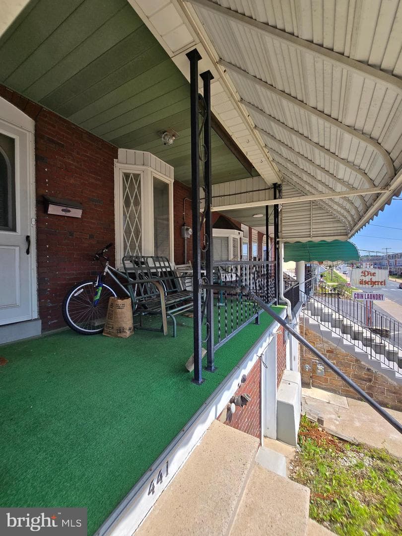 441 S 4th Street photo 3