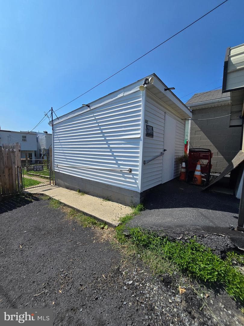 441 S 4th Street photo 5