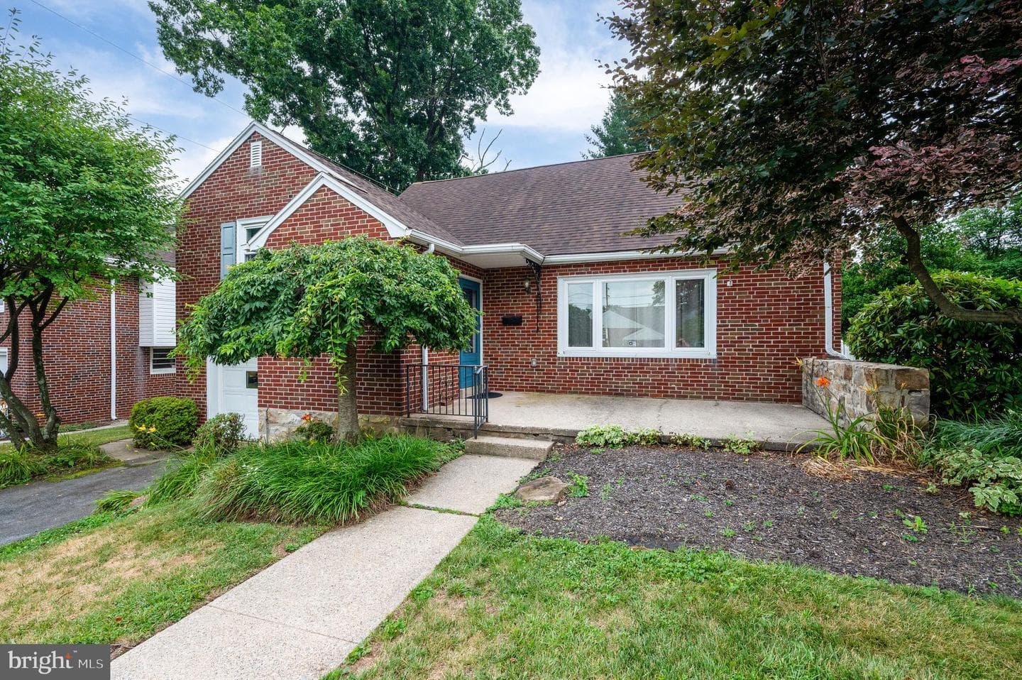 118 Emerald Avenue photo 4