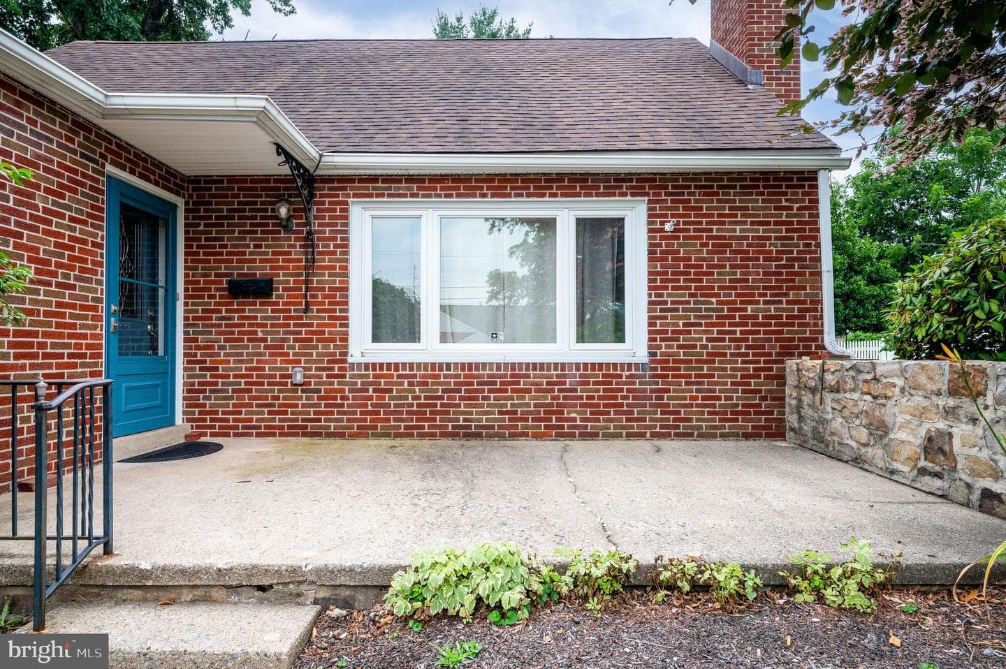118 Emerald Avenue photo 6