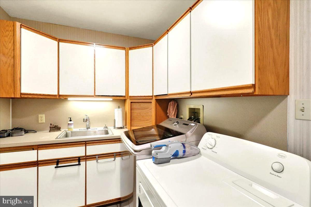 126 W Neversink Road photo 29