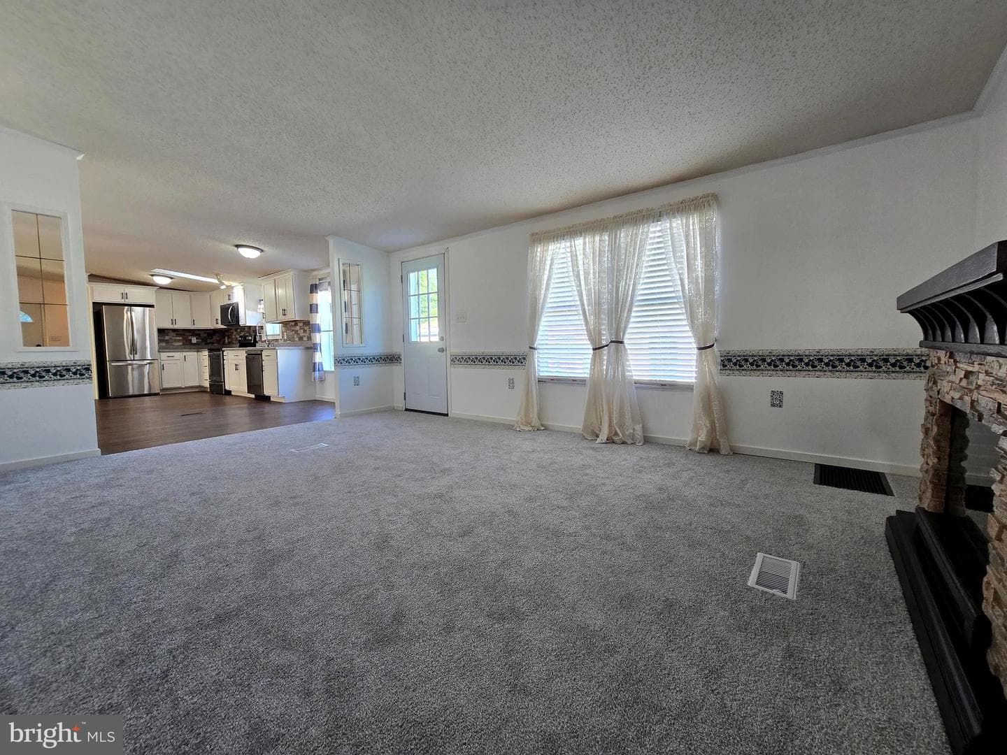 113 White Pine Avenue photo 7