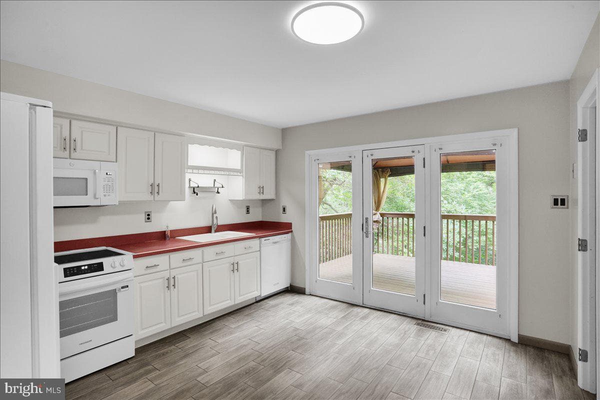 31 Todd Drive photo 12