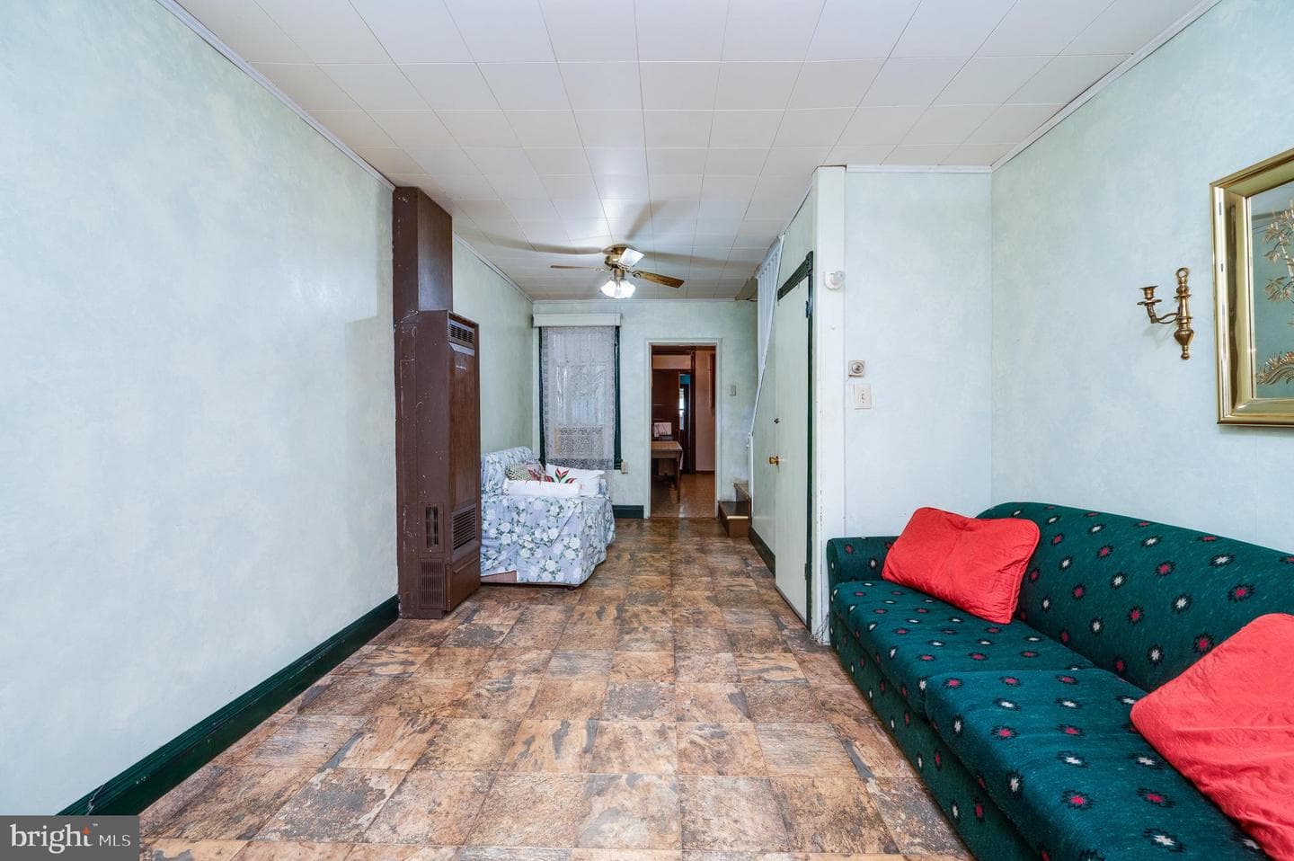641 Clinton Street photo 3
