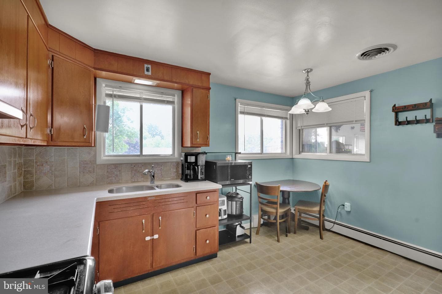 4708 Deborah Drive photo 4