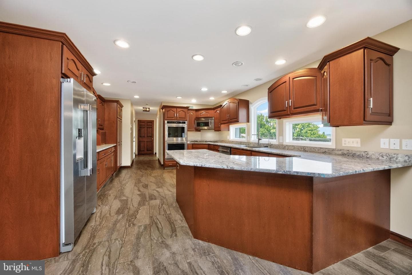 24 Lehmann Drive photo 7