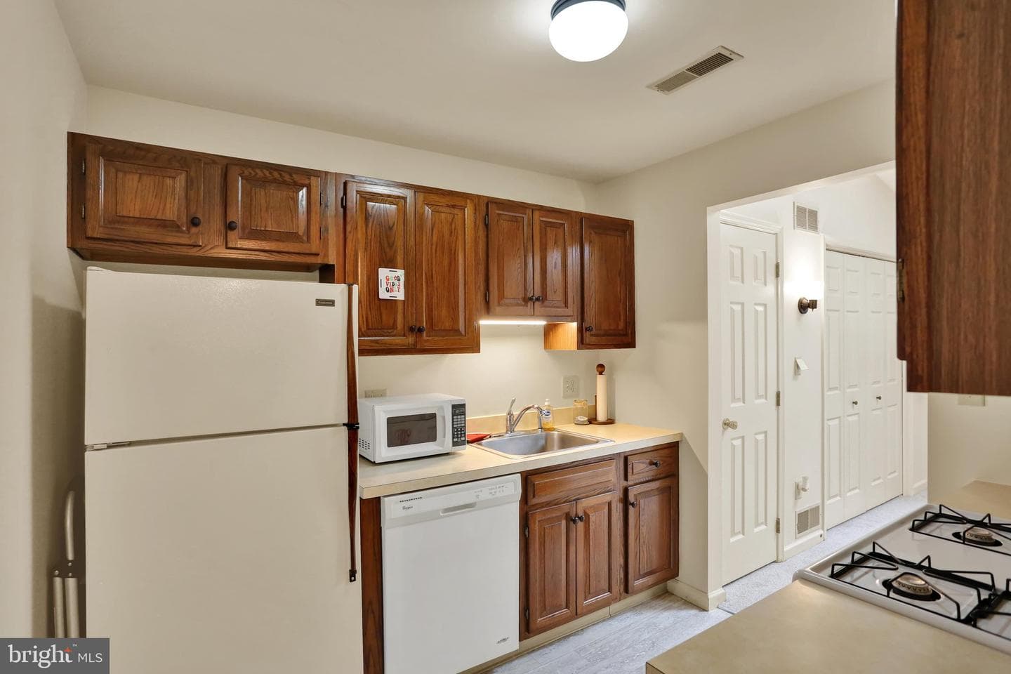 10 Maplewood Avenue #3b photo 11