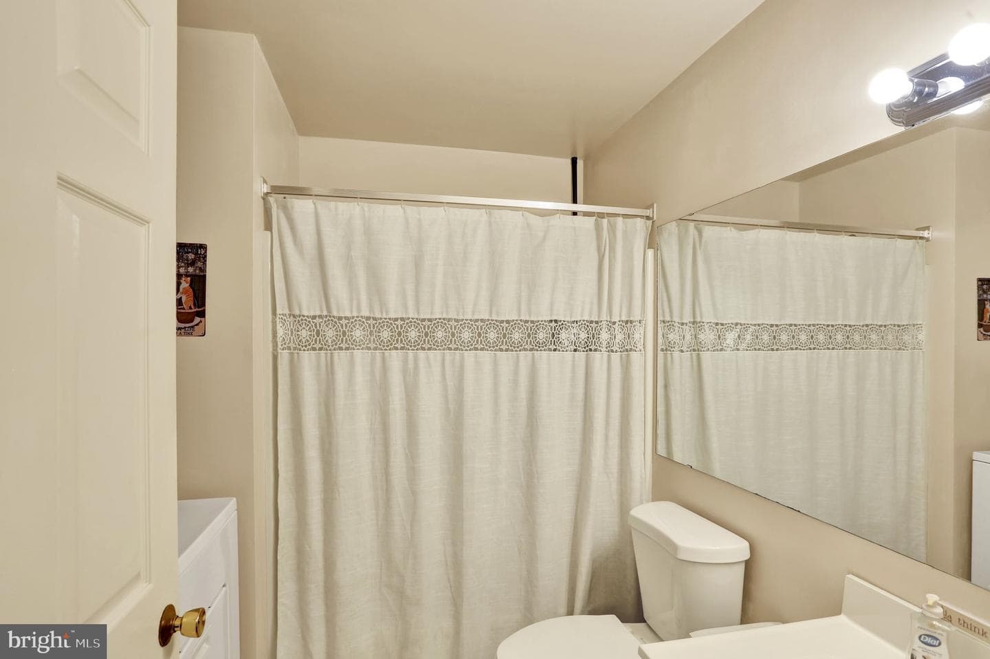 10 Maplewood Avenue #3b photo 13