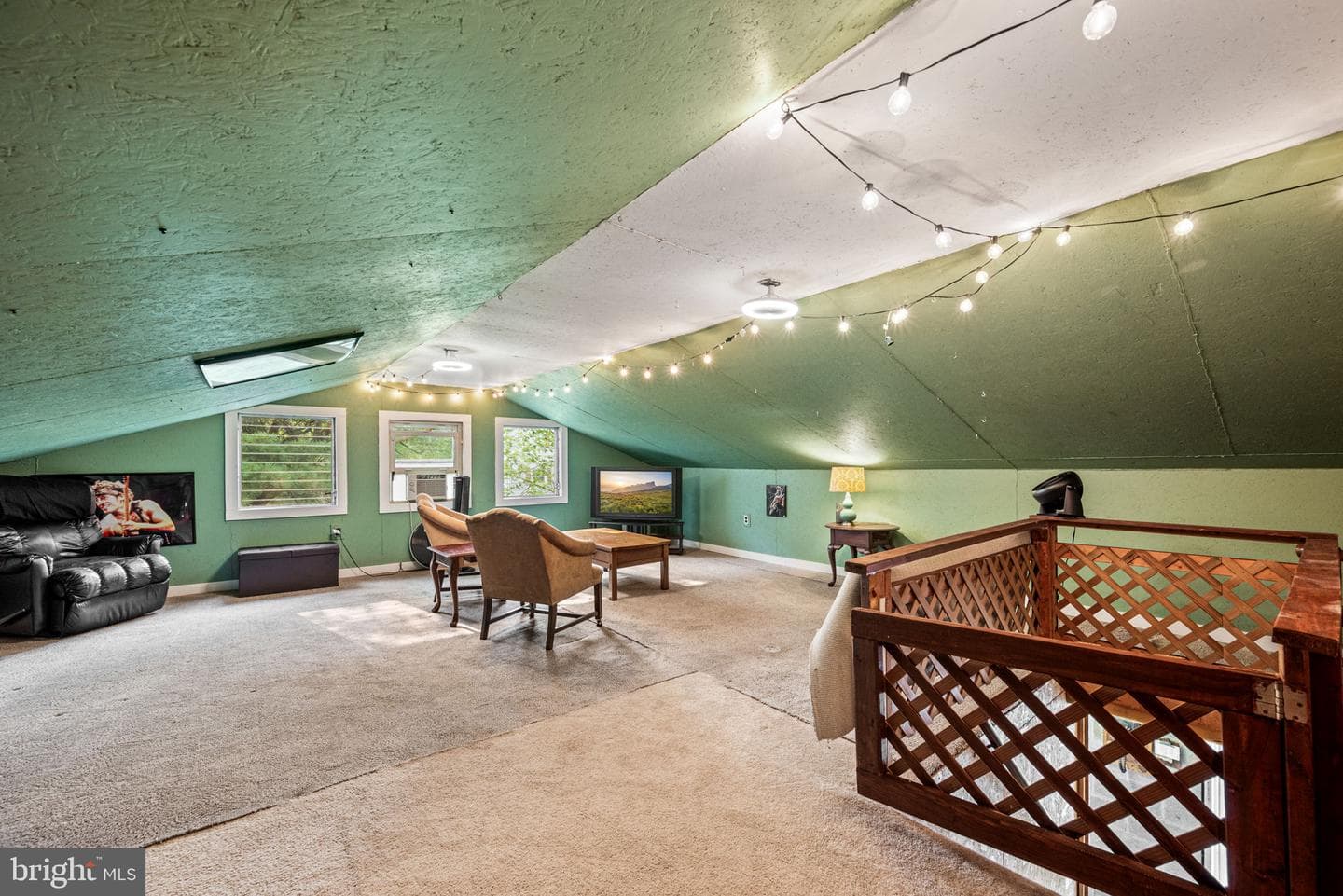 1 Maplewood Court photo 20