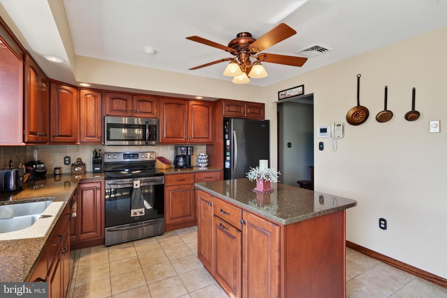 337 Ontelaunee Drive photo 18