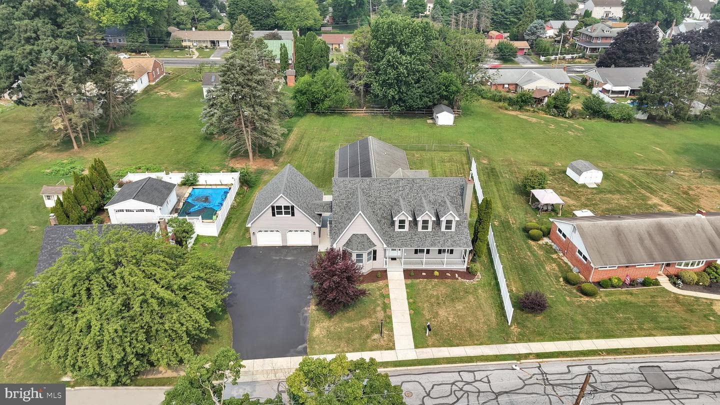 300 Beckley Street photo 10