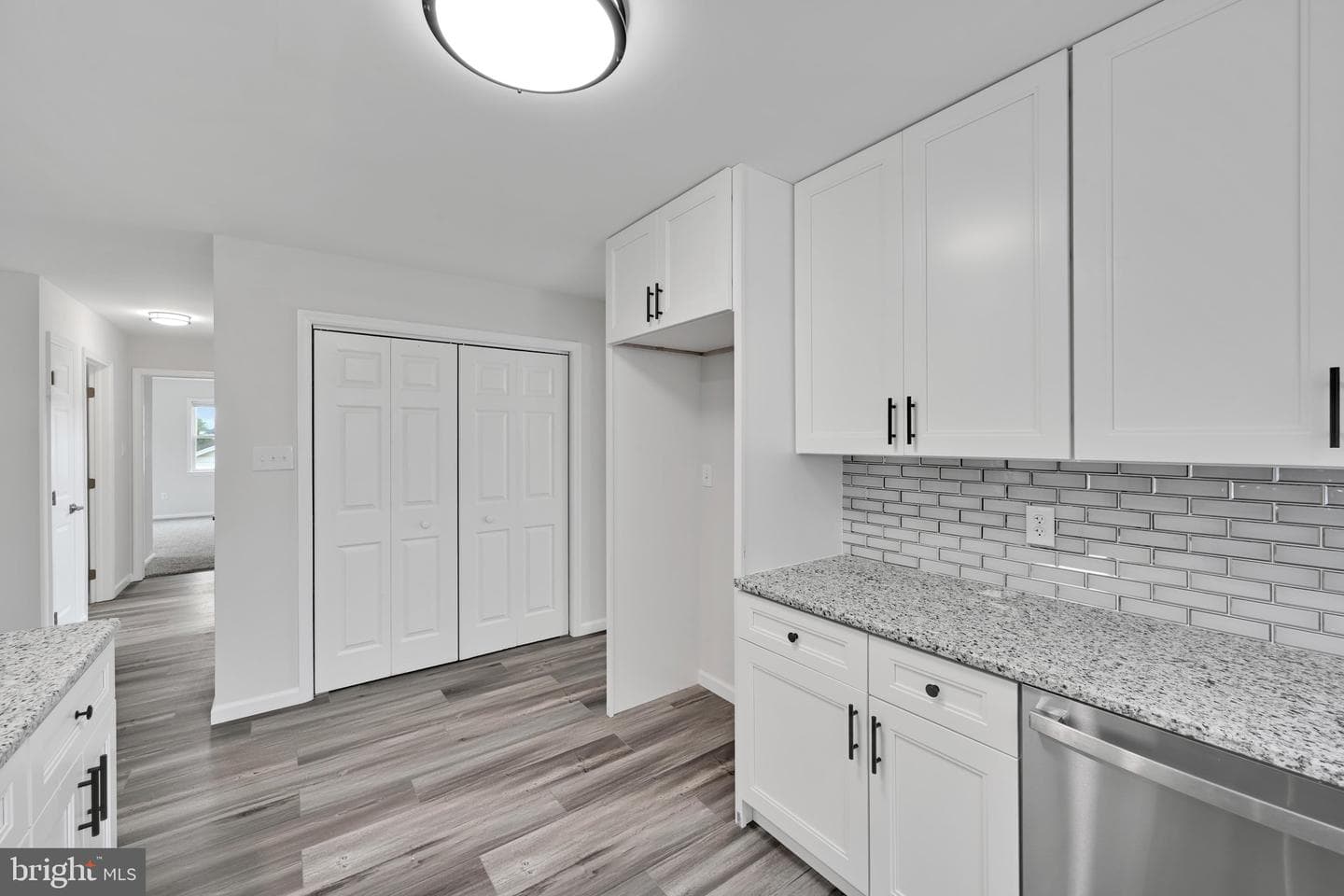 300 Beckley Street photo 25