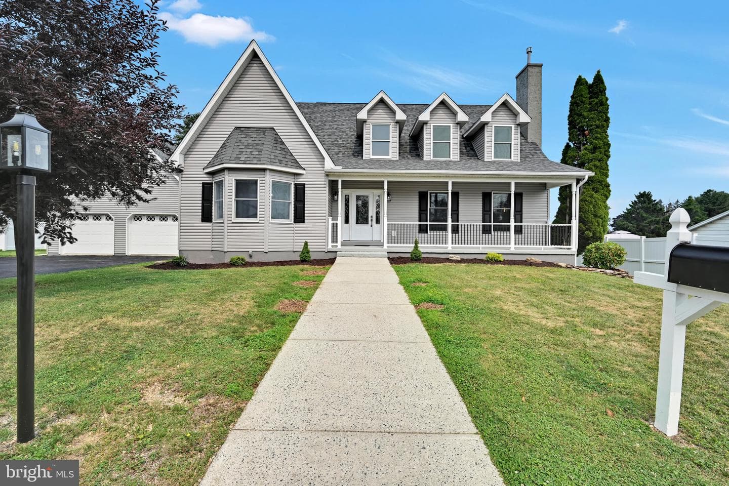 300 Beckley Street photo 6
