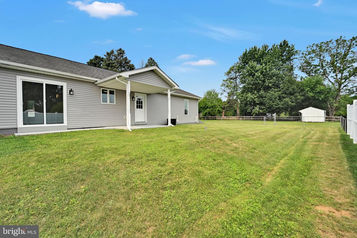 300 Beckley Street photo 65