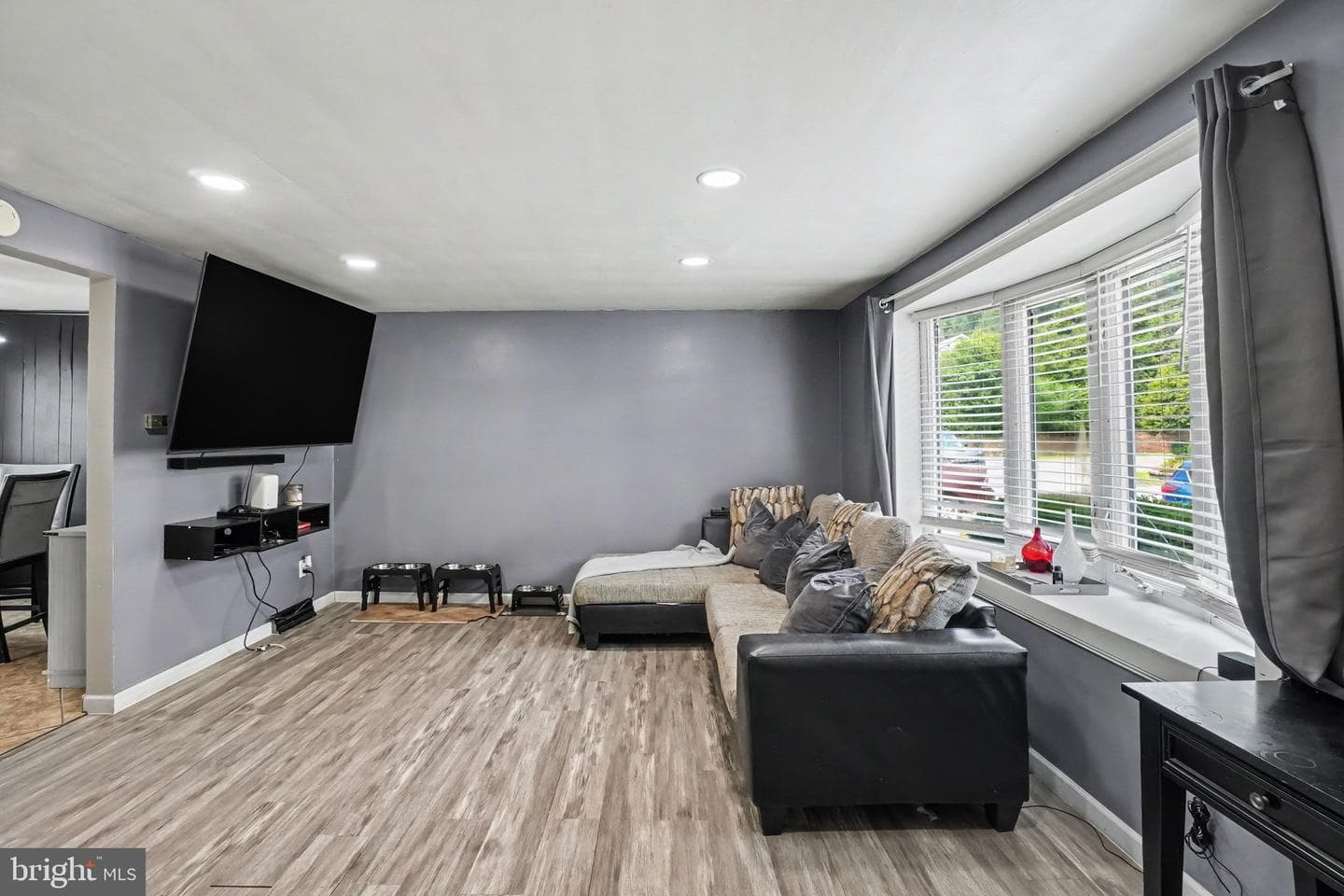 3416 Laurel Street photo 8