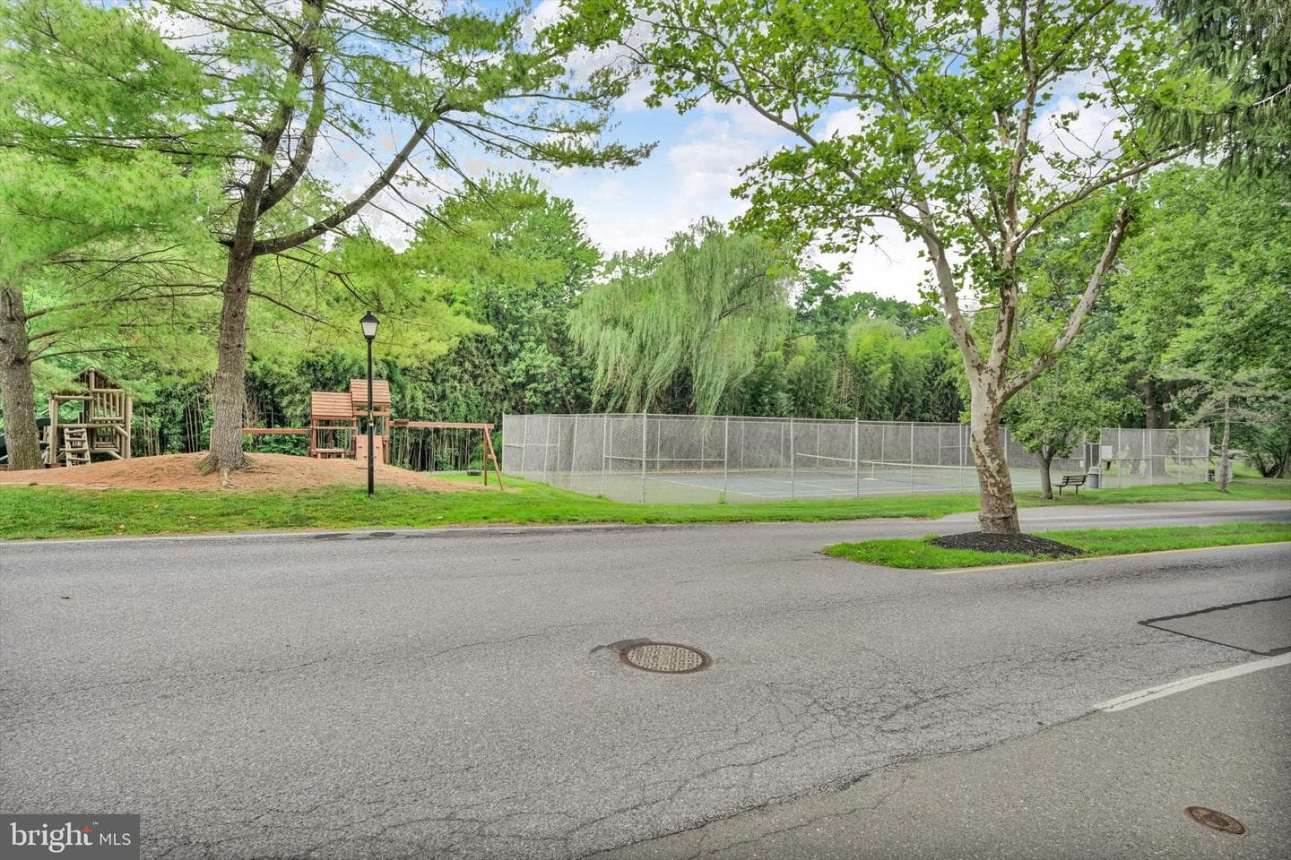 2 Fairway Road photo 30
