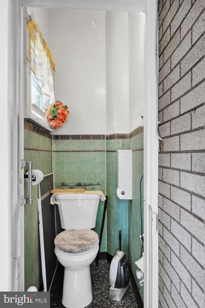 186 Clymer Street photo 13