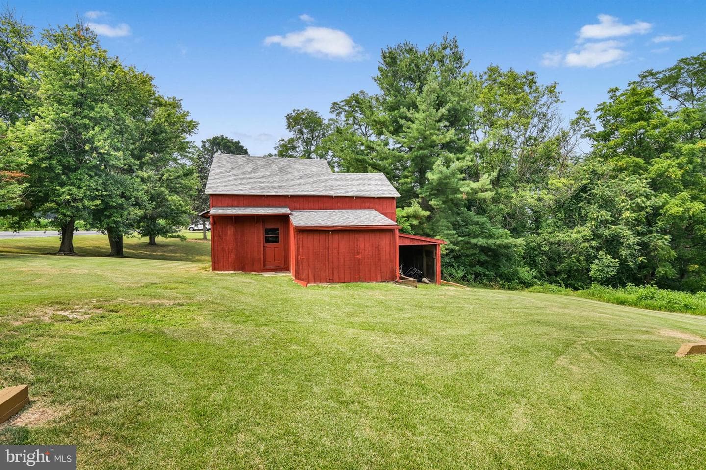 2383 Brownsville Road photo 28