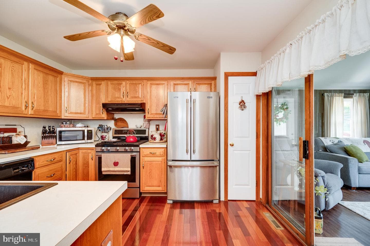128 Hill Road photo 17