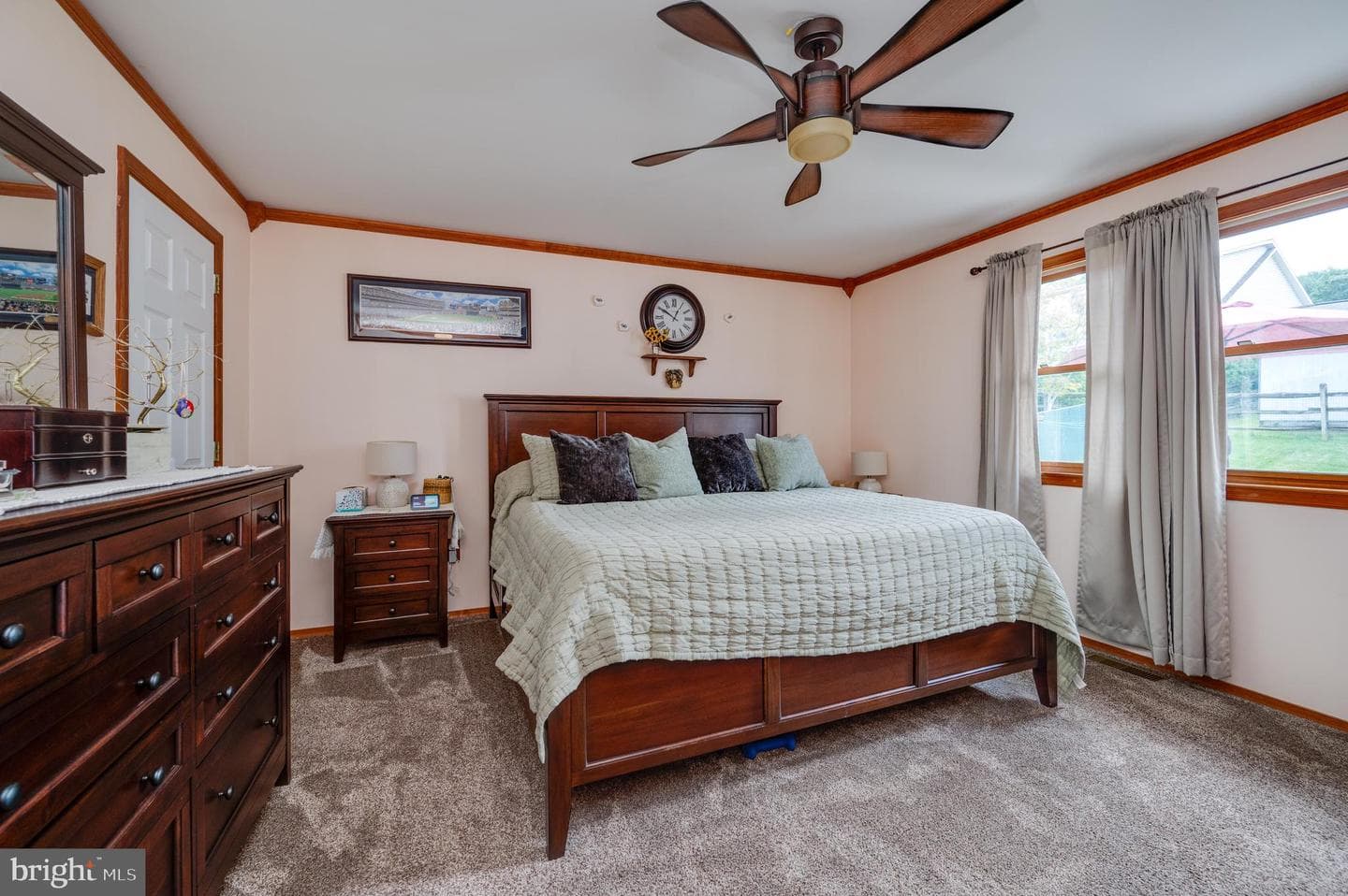 128 Hill Road photo 23