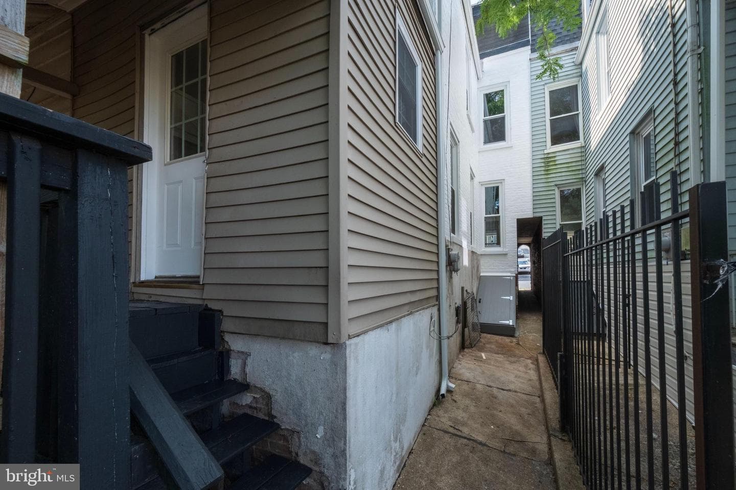 1643 Cotton Street photo 12