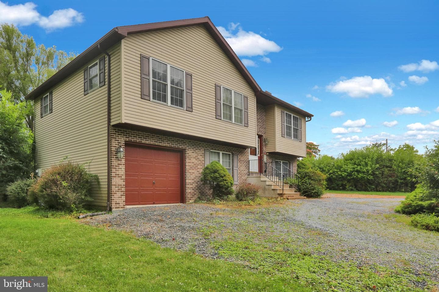 246 Sandhill Road photo 4