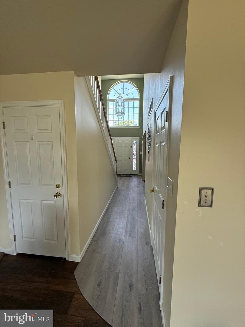 215 N Sandy Lane photo 5