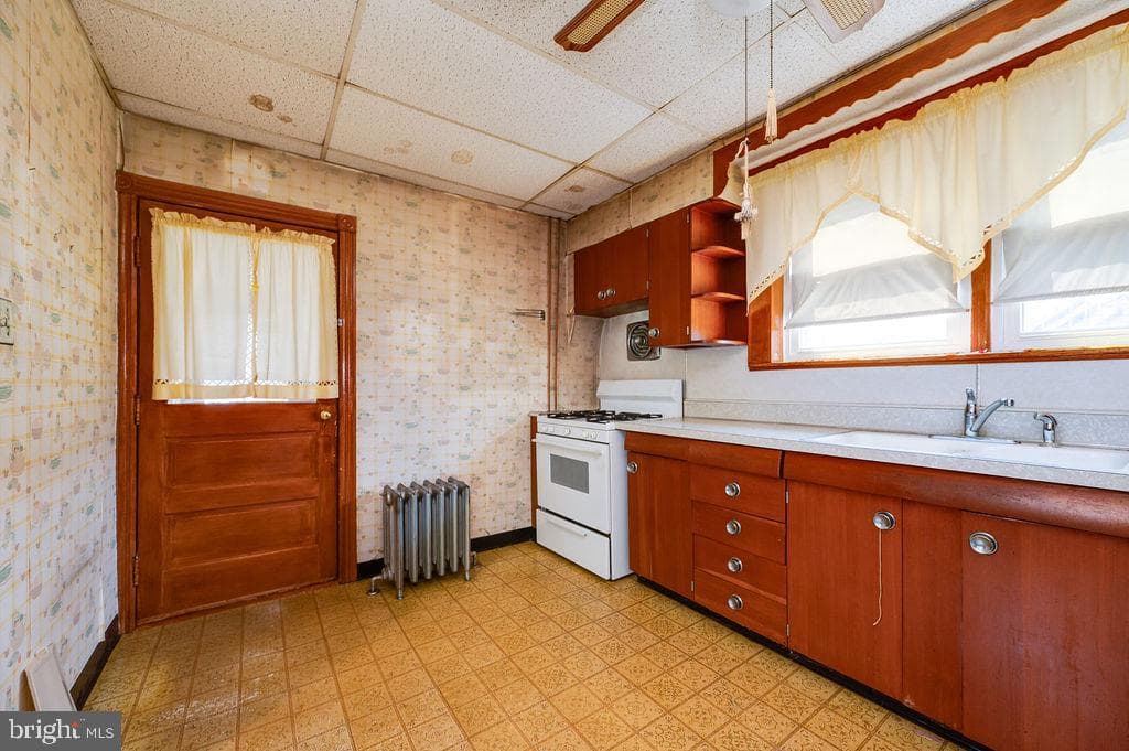 1237 Carbon Street photo 12