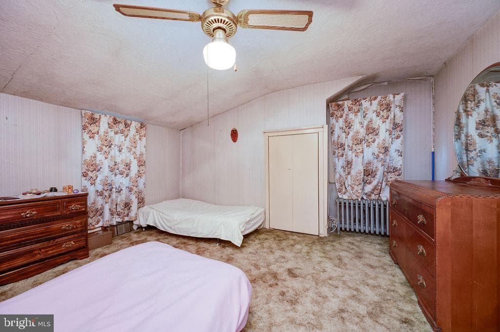 1237 Carbon Street photo 17