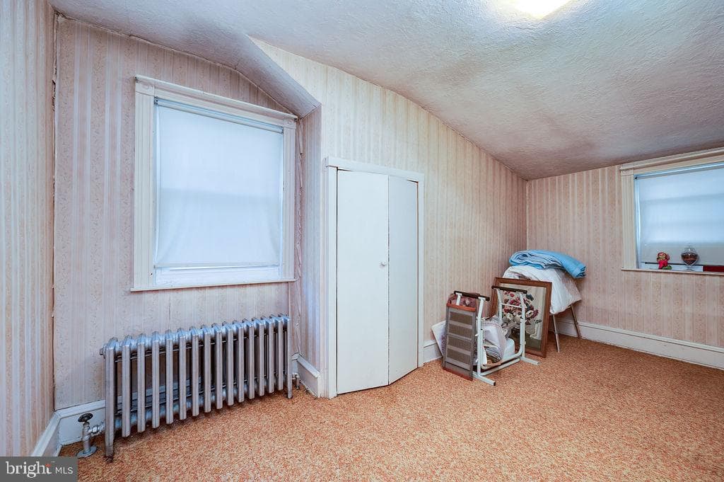 1237 Carbon Street photo 20