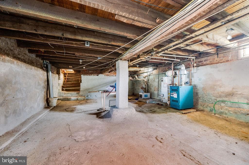 1237 Carbon Street photo 24