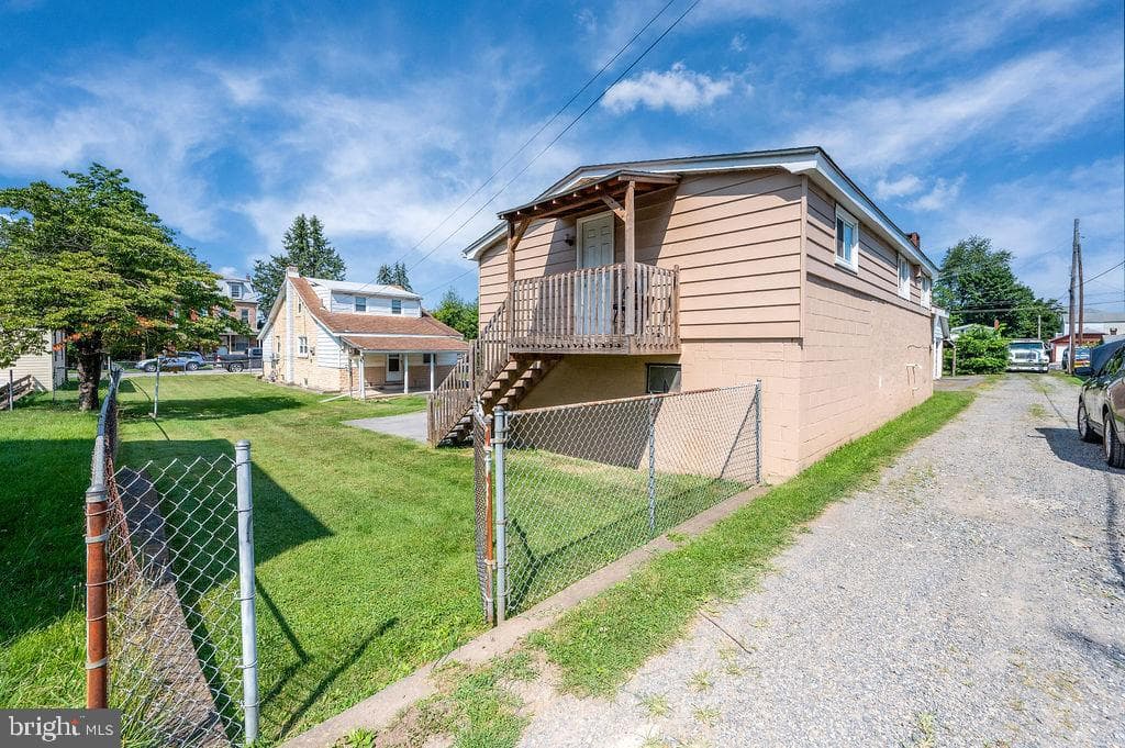 1237 Carbon Street photo 34