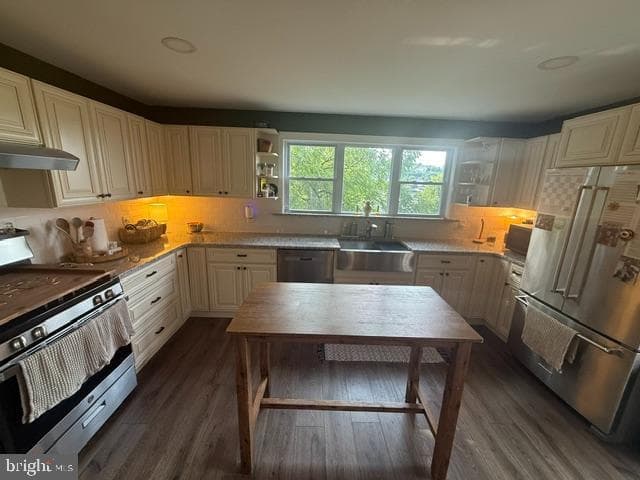 1024 Crestview Avenue photo 6