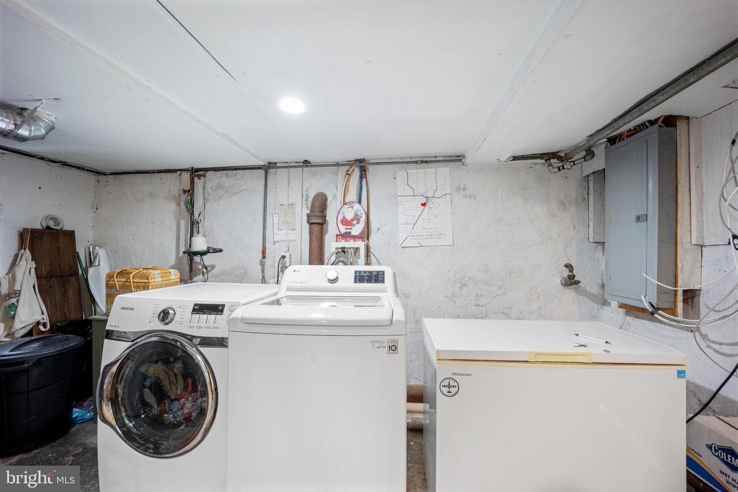 320 N Crown Street photo 24