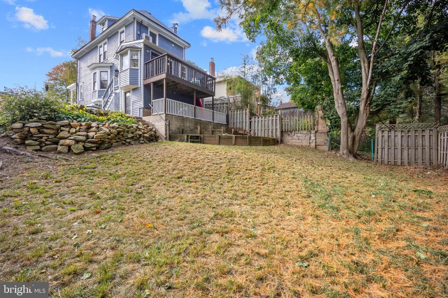 320 N Crown Street photo 35