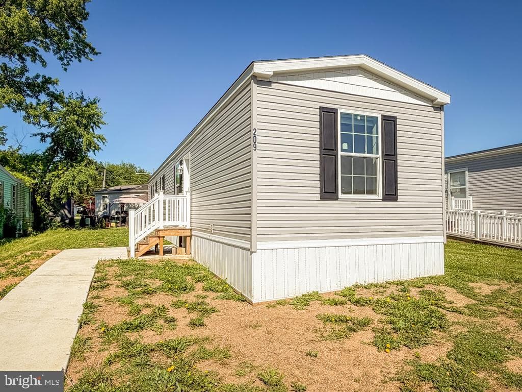 209 Johnson Drive, Fairless Hills