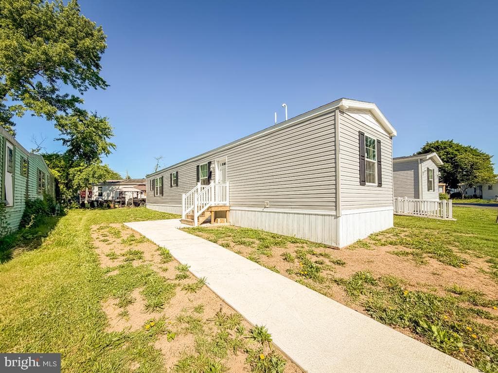 209 Johnson Drive photo 4