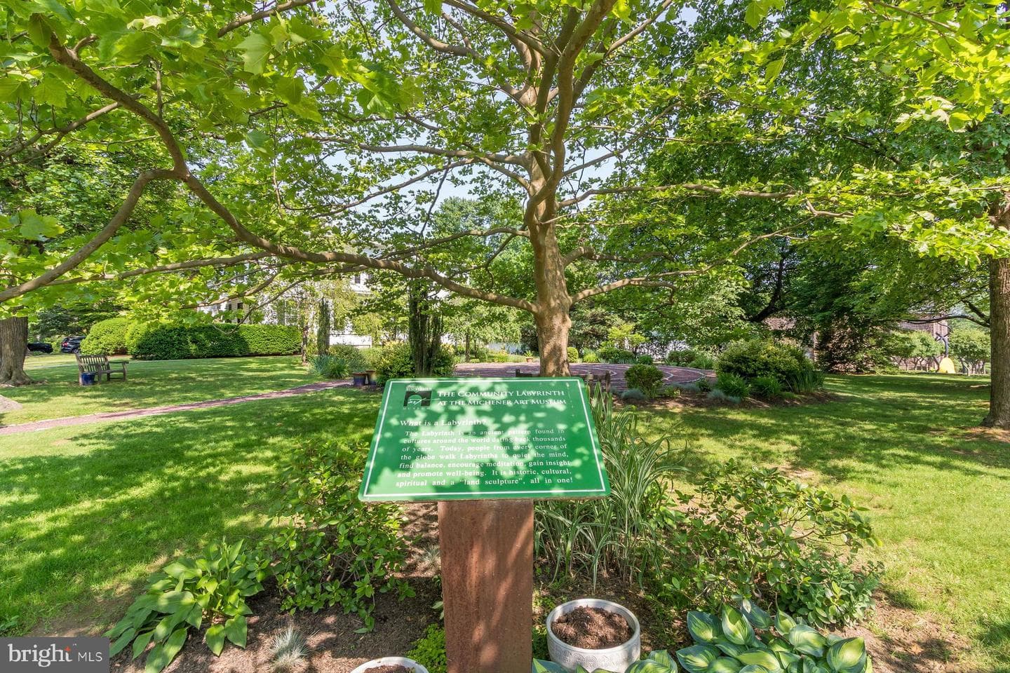 110 E Ashland Street photo 14
