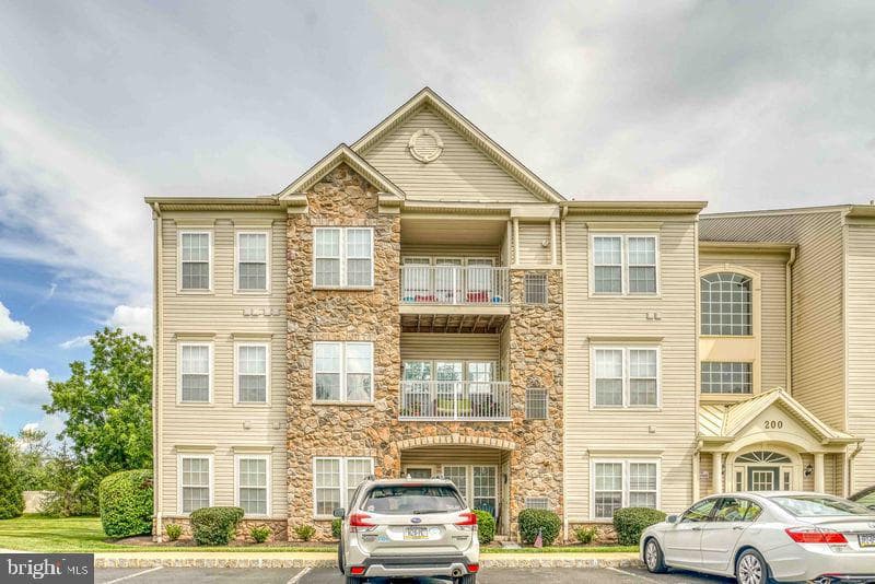 200 Beech #301