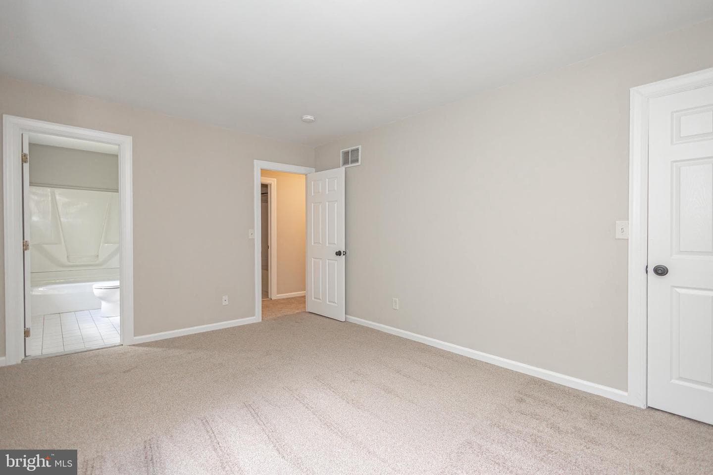 26 Bowling Green Avenue #3 photo 15