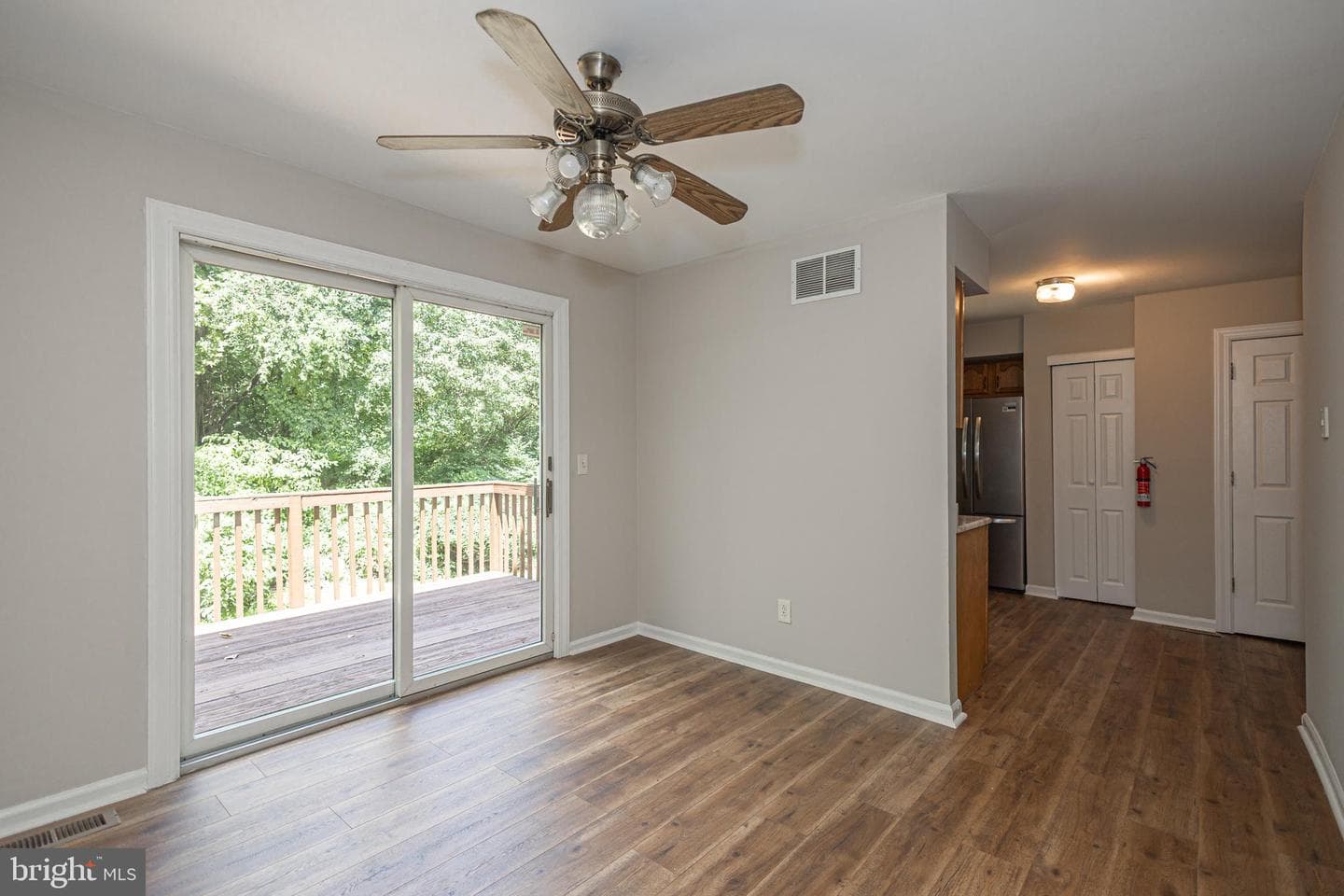 26 Bowling Green Avenue #3 photo 6