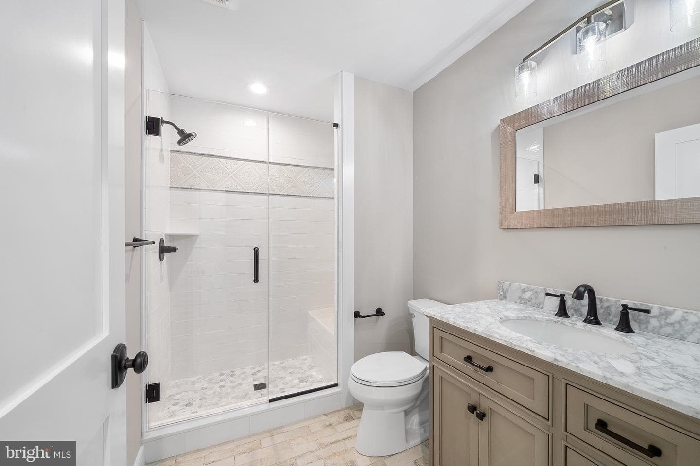 744 Broad Street photo 36