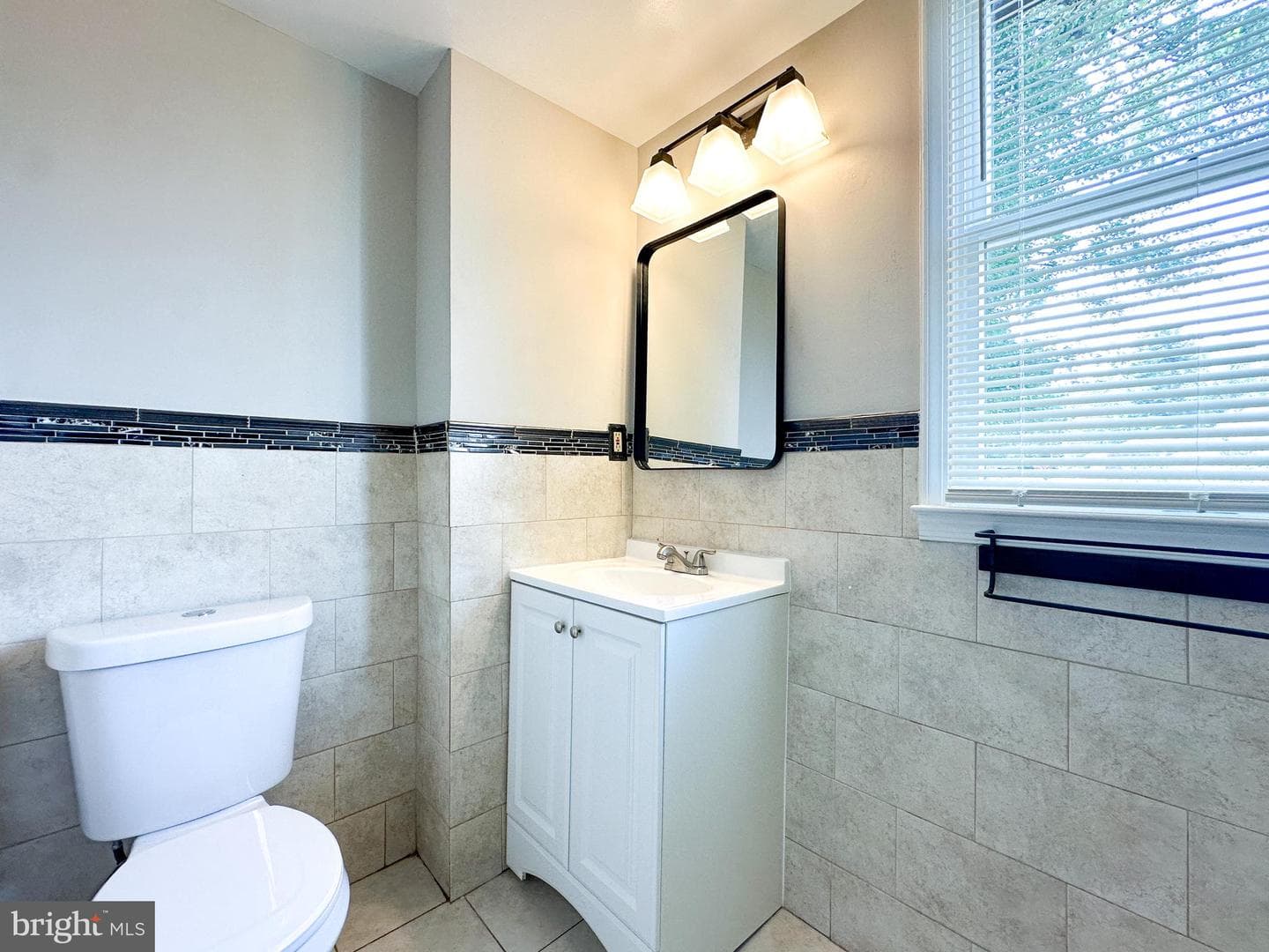 2191 Dunksferry Road photo 14