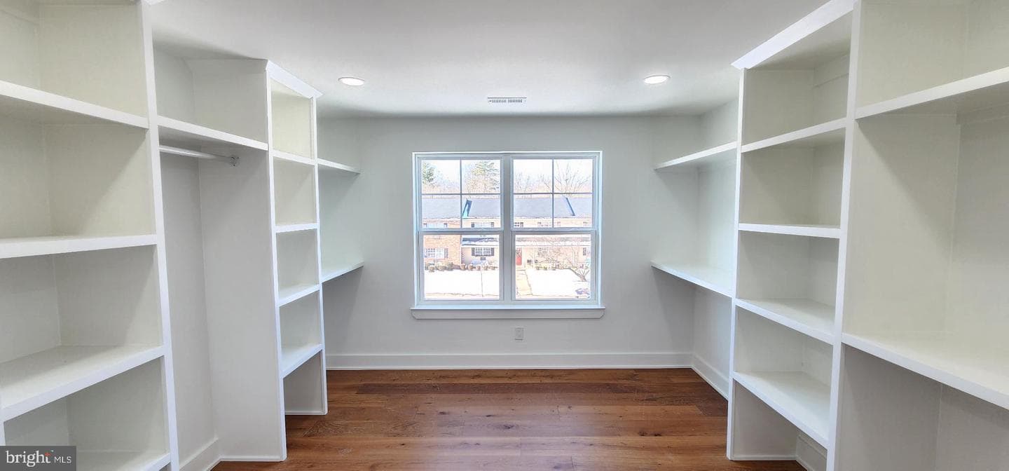 11b Fairview Avenue photo 37