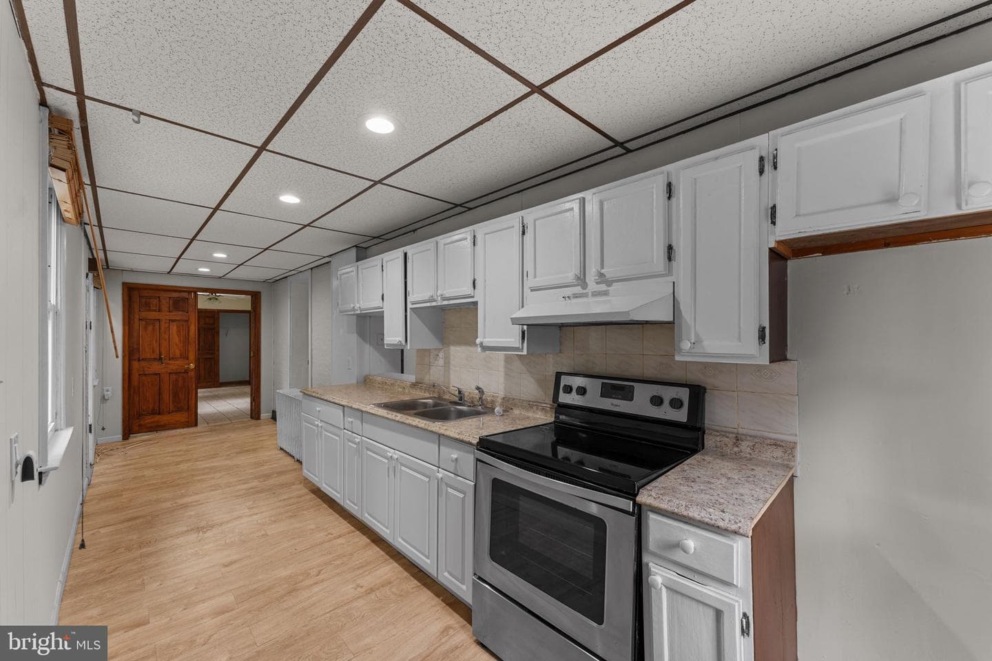 158 W Butler Avenue photo 10