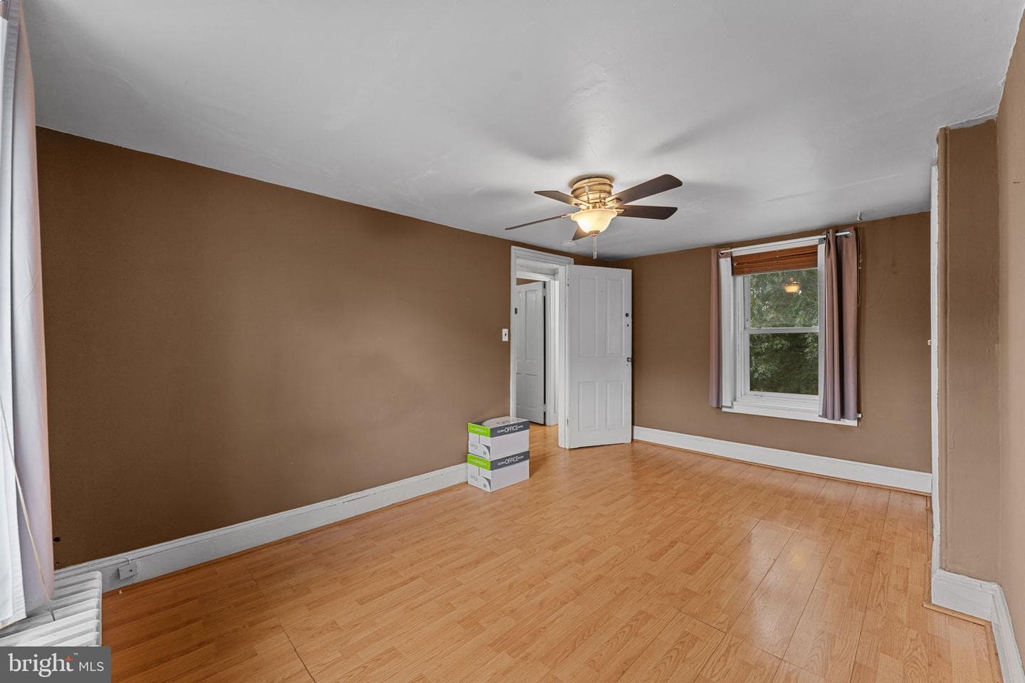 158 W Butler Avenue photo 18